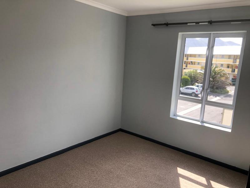 To Let 1 Bedroom Property for Rent in Sunnydale Western Cape